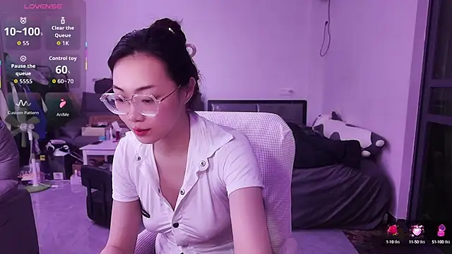 Snapshot of Linbaibai chatting on 10-14-25, 04:51 Linbaibai online show from 10-14-25, 04:51