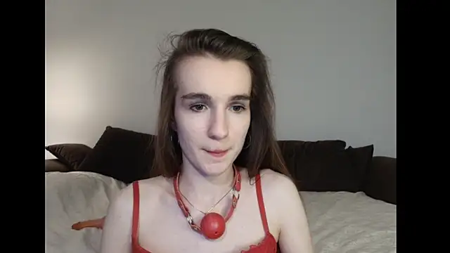 Gabriela Dal online show from 10-15-25, 03:42