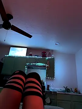 Snapshot of littiekitty chatting on 09-17-25, 03:03 littiekitty online show from 09-17-25, 03:03