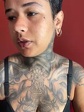 Snapshot of xbigpeach chatting on 10-06-25, 11:22 xbigpeach online show from 10-06-25, 11:22