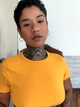 Snapshot of xbigpeach chatting on 10-12-25, 04:52 xbigpeach online show from 10-12-25, 04:52