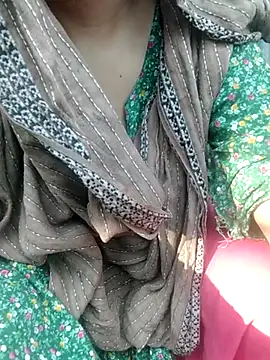 Snapshot of hezabi_queen07 chatting on 09-10-25, 10:25 hezabi queen07 online show from 09-10-25, 10:25