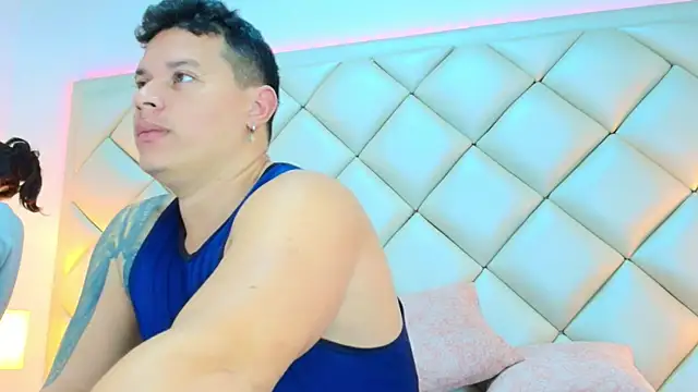 Snapshot of EclipseandFlame chatting on 10-08-25, 01:56 EclipseandFlame online show from 10-08-25, 01:56