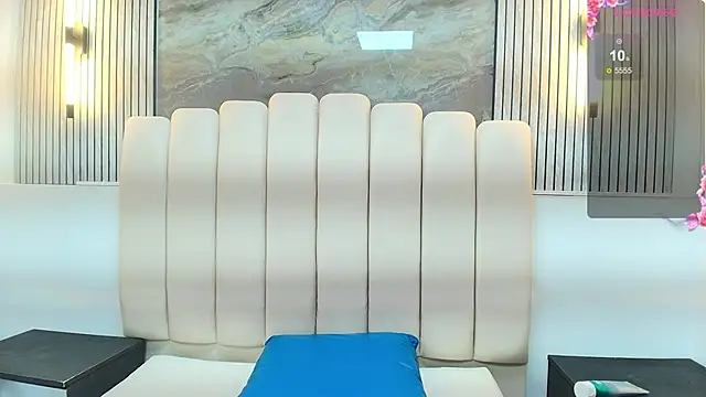 agatha fit online show from 12-18-25, 01:11