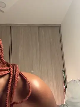 Snapshot of Sweet-Jade chatting on 09-15-25, 09:32 Sweet-Jade online show from 09-15-25, 09:32