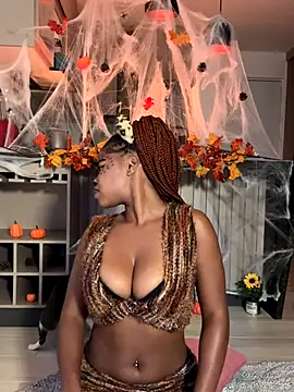 Snapshot of Sweet-Jade chatting on 10-10-25, 10:43 Sweet-Jade online show from 10-10-25, 10:43