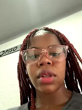 Snapshot of Sweet-Jade chatting on 09-16-25, 09:49 Sweet-Jade online show from 09-16-25, 09:49