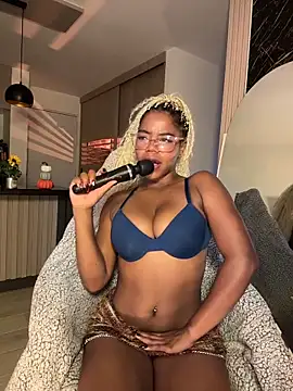 Snapshot of Sweet-Jade chatting on 10-29-25, 10:42 Sweet-Jade online show from 10-29-25, 10:42