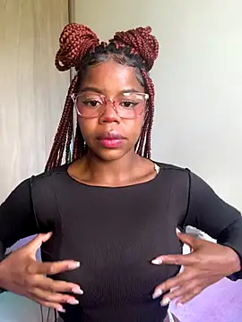 Snapshot of Sweet-Jade chatting on 09-26-25, 09:21 Sweet-Jade online show from 09-26-25, 09:21