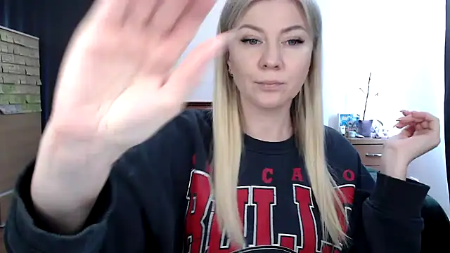 ParadiseAlina online show from 03-29-26, 04:08