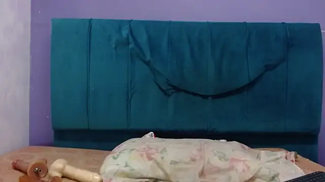 andrealopezcm101 online show from 02-20-26, 11:23