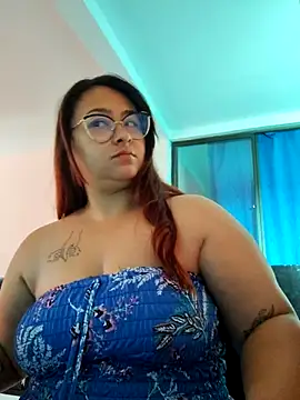 Freyacooper online show from 12-14-25, 01:28