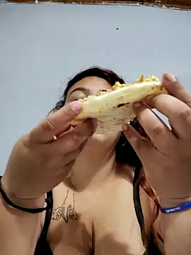 Freyacooper online show from 09-24-25, 01:46