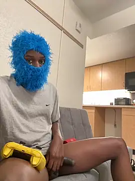 Snapshot of hungdrew9 chatting on 11-17-25, 01:42 hungdrew9 online show from 11-17-25, 01:42