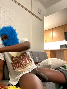 Snapshot of hungdrew9 chatting on 11-22-25, 02:43 hungdrew9 online show from 11-22-25, 02:43