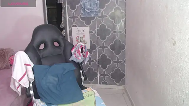 karamirror  online show from 03-27-26, 02:20