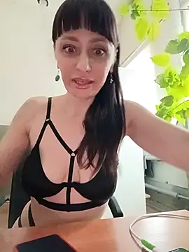 Lietta  online show from 02-15-26, 12:48