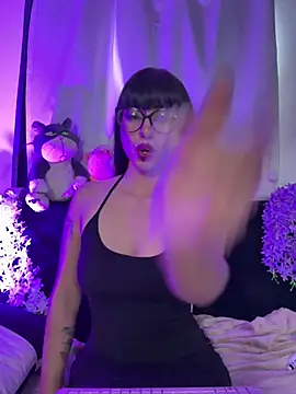 Snapshot of Clawd_hot chatting on 07-12-26, 07:15 Clawd hot online show from 07-12-26, 07:15