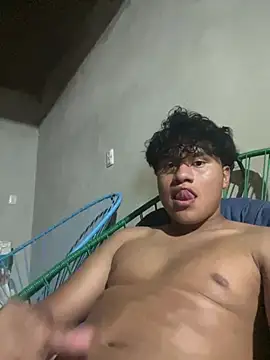 VRGUD0N19cm online show from 04-22-26, 08:37