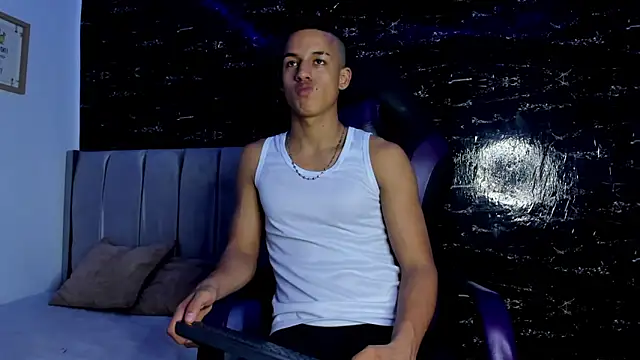 Jhos Smith online show from 10-25-25, 01:16