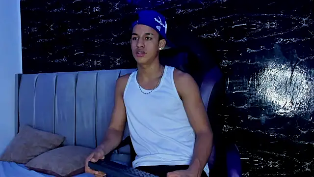 Jhos Smith online show from 09-28-25, 04:08