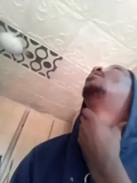 longdickson12345 online show from 11-12-25, 06:50