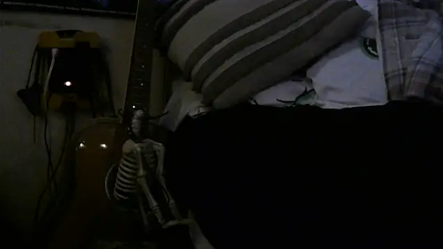crassanova online show from 06-18-26, 05:50