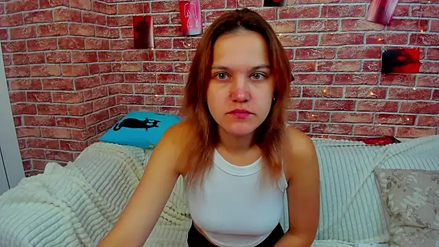 Snapshot of Hot___Jess chatting on 09-14-25, 02:45 Hot Jess online show from 09-14-25, 02:45