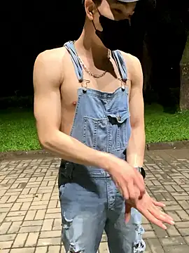 anhkiet huang online show from 11-12-25, 02:43