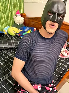 anhkiet huang online show from 11-28-25, 06:35