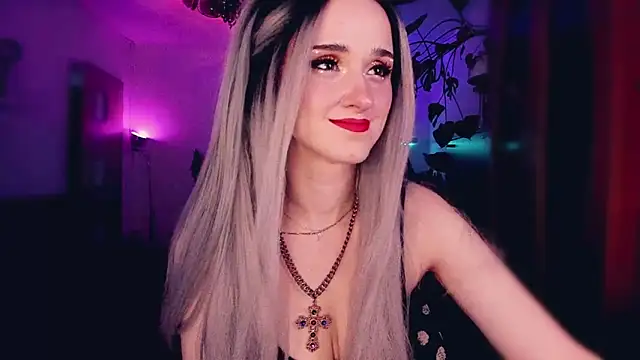 MistressJolie online show from 10-22-25, 07:19