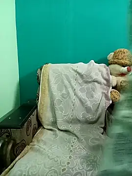 Cute purnima online show from 09-28-25, 02:46