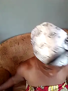 sweetdebbiexxxx online show from 10-22-25, 09:20