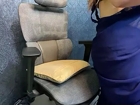 YoursSuku online show from 09-28-25, 07:43