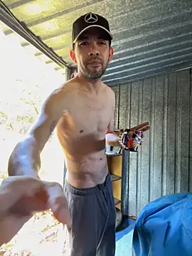 Stelan690 online show from 11-24-25, 10:43