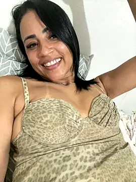 Katianesantos online show from 10-11-25, 10:22