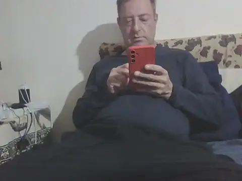 Snapshot of chris7706 chatting on 06-18-26, 12:43 chris7706 online show from 06-18-26, 12:43