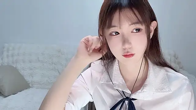 Xiao-runbao online show from 11-12-25, 02:54