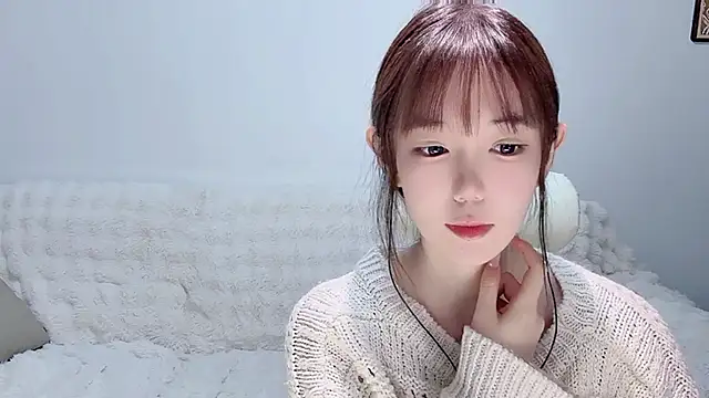 Xiao-runbao online show from 12-04-25, 05:12