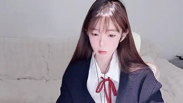 Xiao-runbao online show from 01-10-26, 02:45