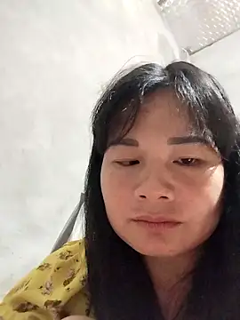 kute-00 online show from 11-15-25, 02:21