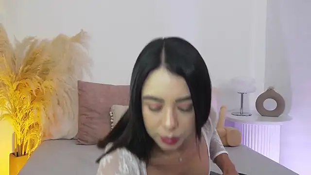 NicolleSteel online show from 03-08-26, 01:47