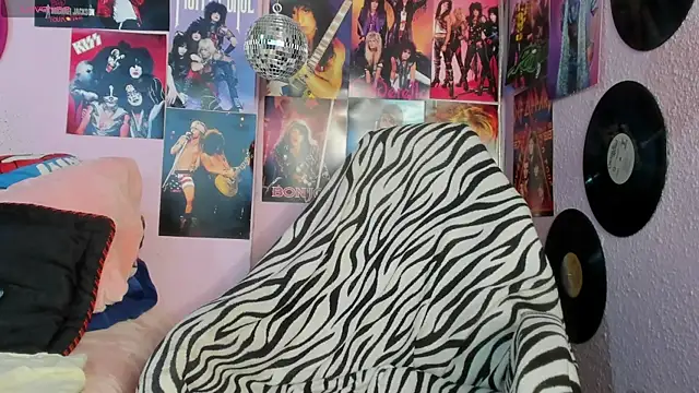 Avril Maria online show from 11-07-25, 12:26