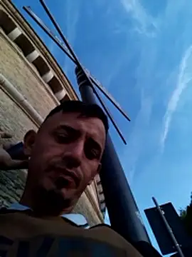 JuanD vero online show from 10-21-25, 03:11