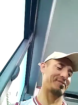 JuanD vero online show from 10-06-25, 03:13