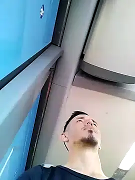 JuanD vero online show from 09-29-25, 03:17