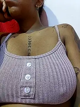 Snapshot of kdfoxxx chatting on 09-20-25, 01:54 kdfoxxx online show from 09-20-25, 01:54