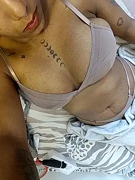 Snapshot of kdfoxxx chatting on 09-13-25, 11:54 kdfoxxx online show from 09-13-25, 11:54