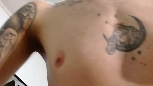 Snapshot of zoeandangel chatting on 03-21-26, 08:19 zoeandangel online show from 03-21-26, 08:19