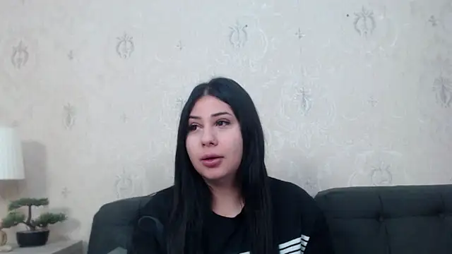 Snapshot of AnaysDivine chatting on 09-30-25, 03:34 AnaysDivine online show from 09-30-25, 03:34